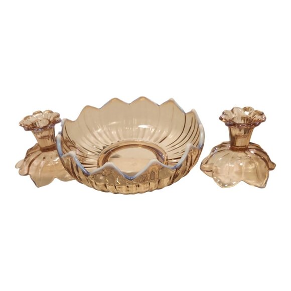 Westmoreland Bowl With Matching Candlestick Holders‎ - Picture 1 of 10